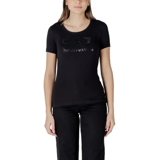Schwarzes Kurzarm-Damenshirt T-shirt mit rundem Halsausschnitt und dunklen Verzierungen auf der Brust