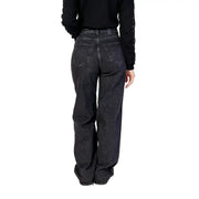 Women’s black wide leg jeans in dark-wash denim with a relaxed fit and classic back pockets shown from the back view