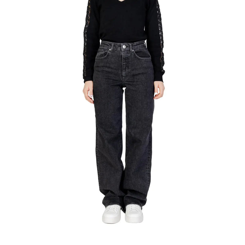 Women’s black wide leg jeans high-waisted dark wash denim with a straight-leg cut shown from the front