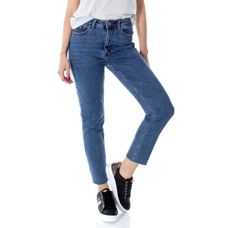 Mittelhoch geschnittene, blaue Damen-Jeans aus Denim mit geradem Bein und verkürztem Saum, aus 99 % Baumwolle und 1 % Elastan, maschinenwaschbar