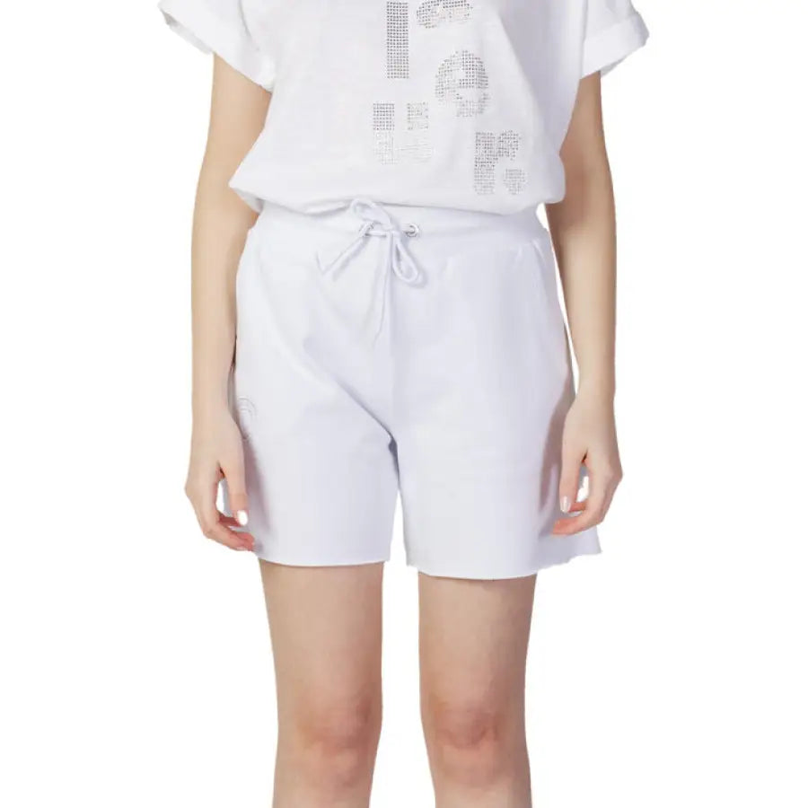 Blauer - Women Short - white / XS - Clothing Shorts